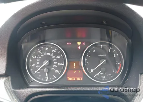 2013 BMW 328 I z USA, uszkodzony, nr VIN WBAKE3C53DE772193